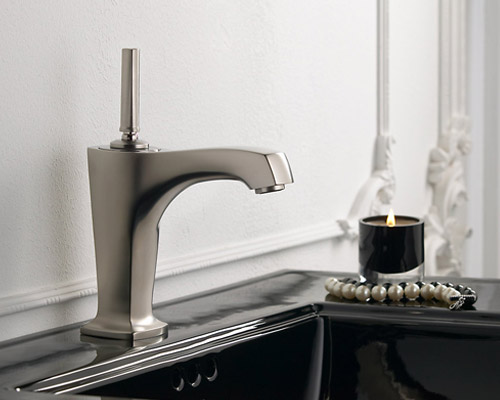 single-control faucet